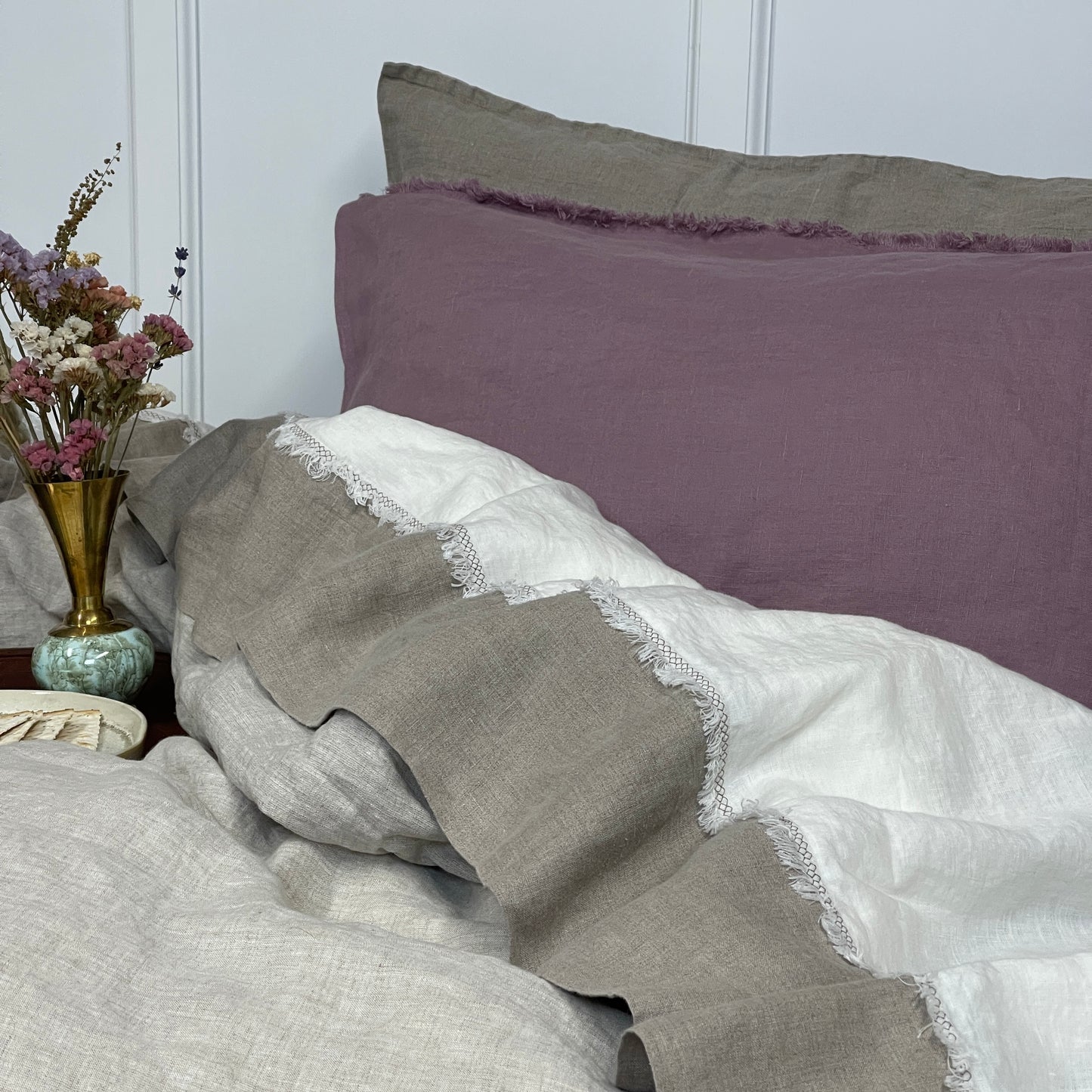 Off-white Greige Flat Sheet with decorative detail
