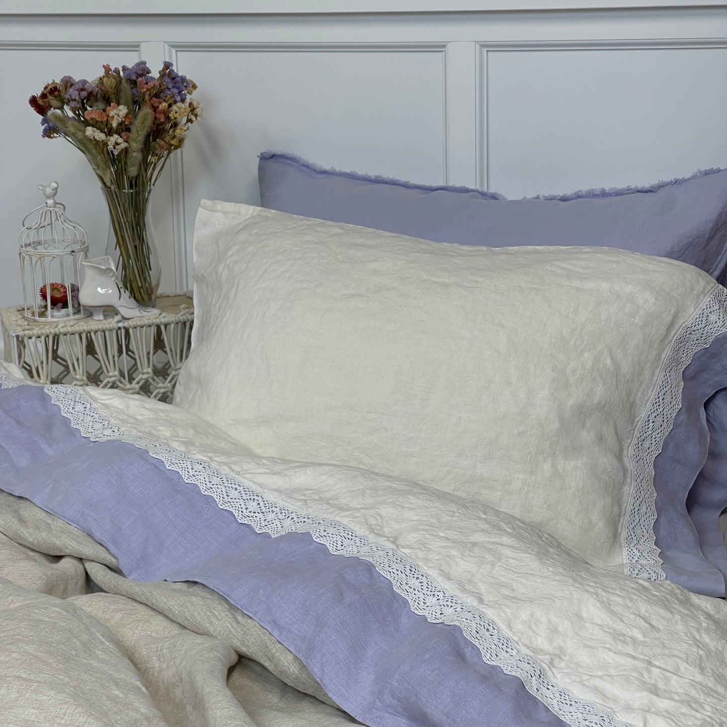 Silver Lilas Off-white Flax Flat Sheet with Lace