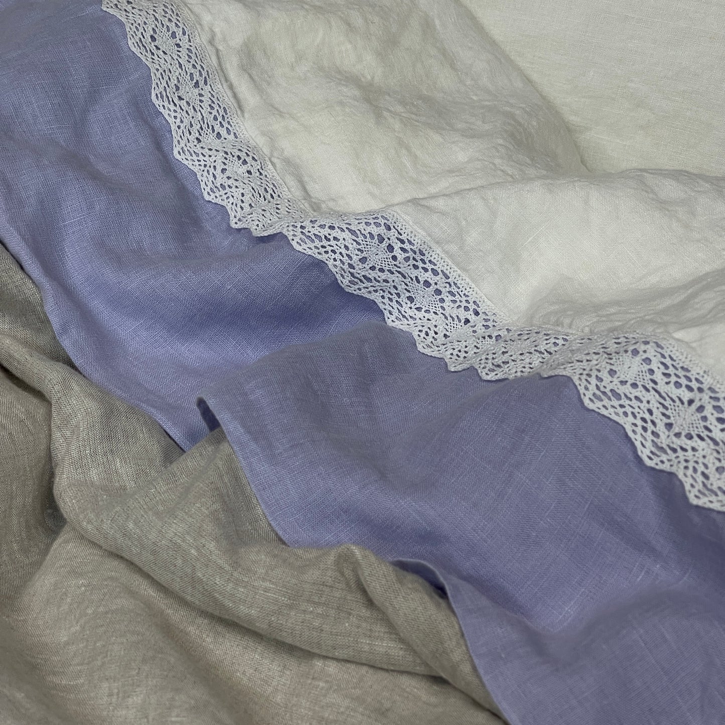 Silver Lilas Off-white Flax Flat Sheet with Lace