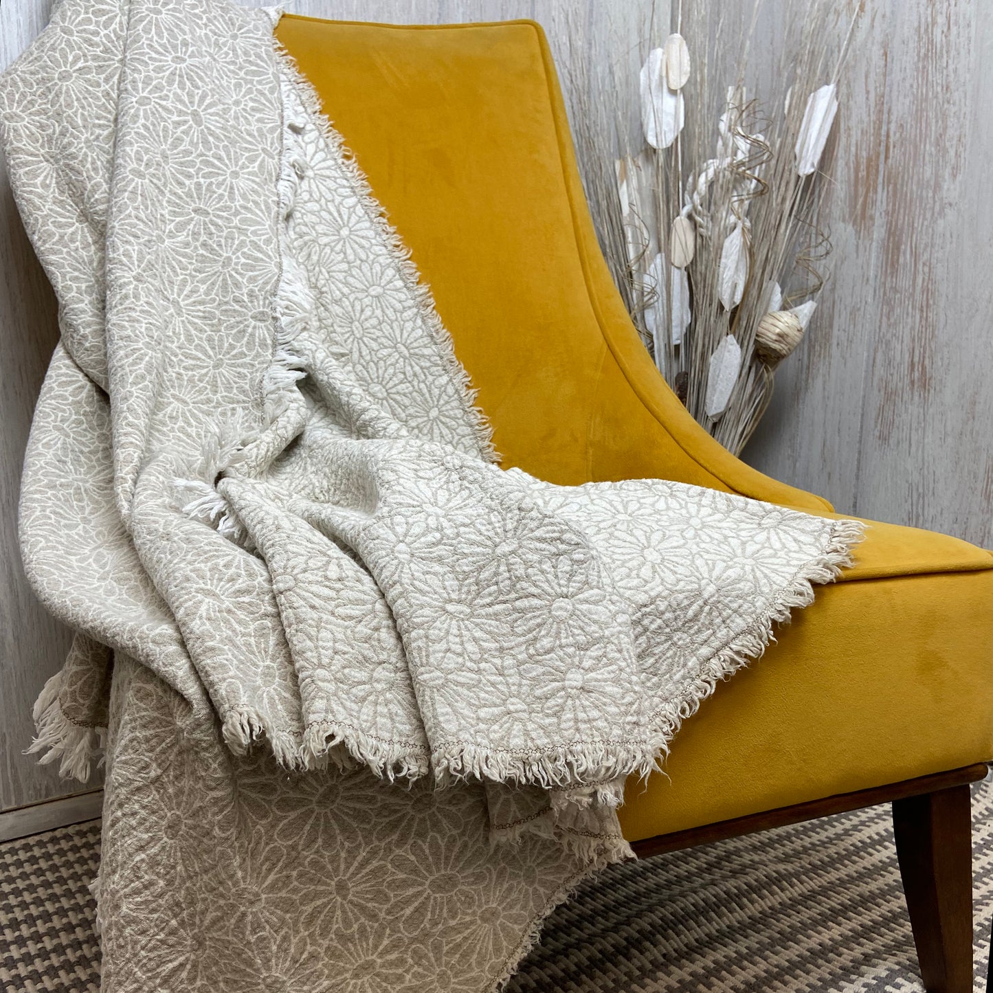 Daisy Oversize Reversible 100% Flax Throw